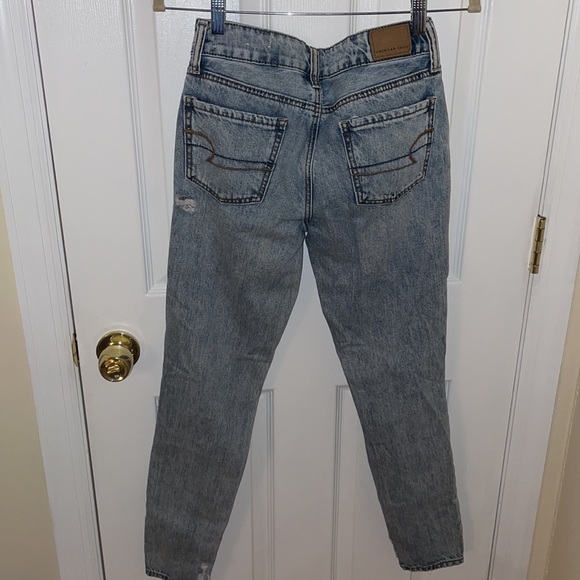 American Eagle Ripped Tomgirl Baggy Jeans - Picture 2 of 8